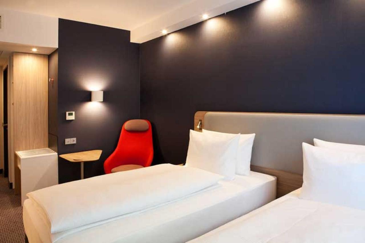 Holiday Inn Express Fuerth By Ihg المظهر الخارجي الصورة